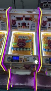 七彩灯光好看还是单色好看#弹珠机